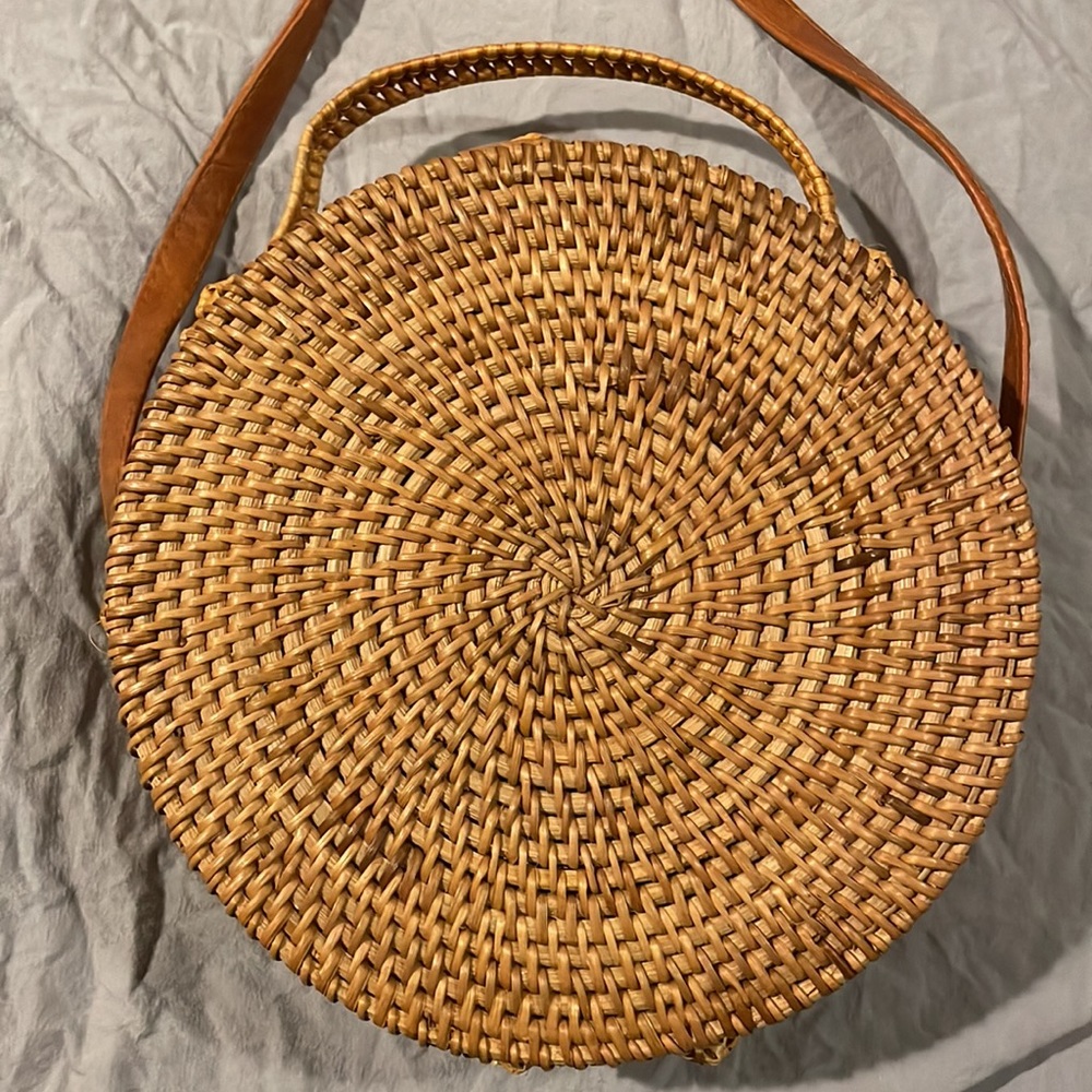 Woven Rattan Round Crossbody Bag Gem